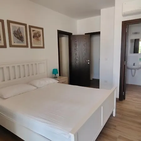 بيت للعطل Sara مارينا دي مانكافيسا